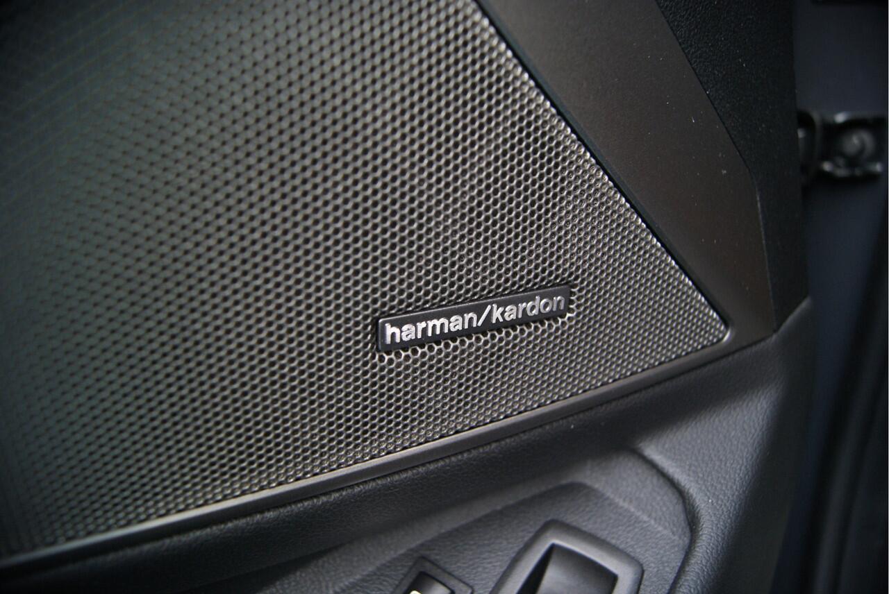 BMW 3-SERIE Touring 330e xDrive 292PK M-Sport Panorama/Harman-K/Wegkl-Trhk/360camera/Memory