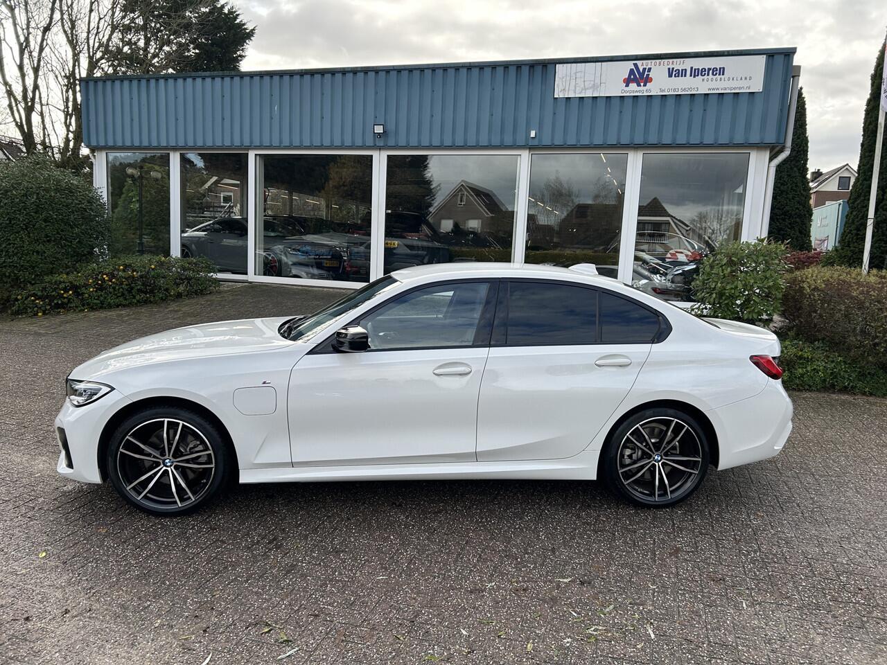 BMW 3-SERIE 320e Business Edition Plus