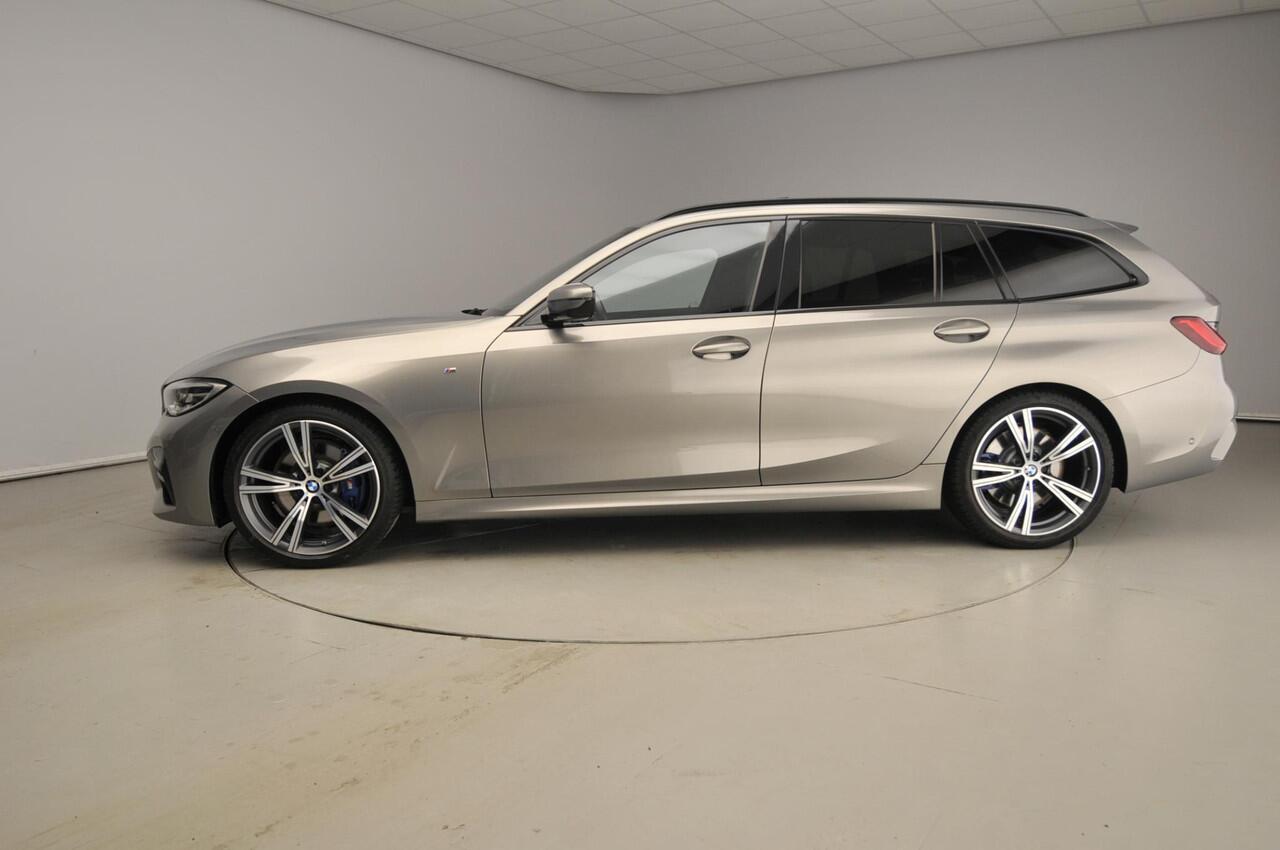 BMW 3-SERIE Touring 330i | M-Sportpakket | LED | Leder | HUD | Trekhaak | Schuifdak | DAB | Harman-kardon sound | Alu 19 inch
