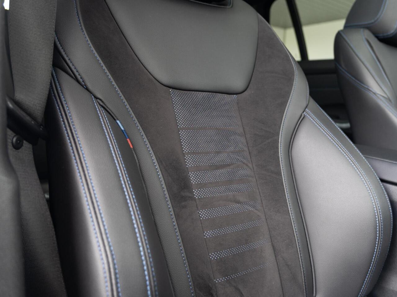 BMW 3-SERIE Touring M340i xDrive | Innovationspakket | Verwarmd Stuurwiel | Comfort Access | Panoramadak | Stoelverwarming | Laserlight | Head-Up Display | Harman Kardon | 19''