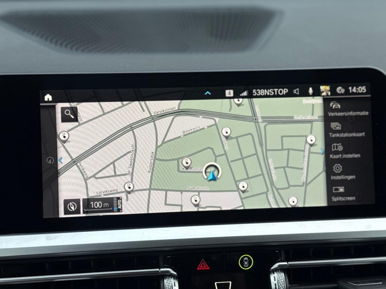 BMW 3-SERIE 330e *61.000 km* LED NAVI BT PDC STOELVERWARMING 18 INCH *APK 10-2027*