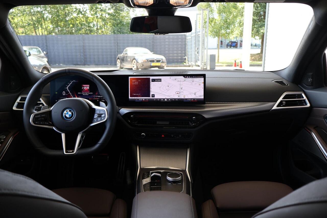 BMW 3-SERIE Touring 330e | M Sportpakket | Innovation Pack | Comfort Pack | Ekris Selection