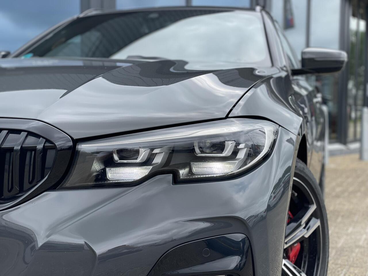 BMW 3-SERIE Touring 330e xDrive High Executive | LUXE VEEL OPTIES | Zeer nette staat | Tegen meerprijs interieur in zwart mogelijk |