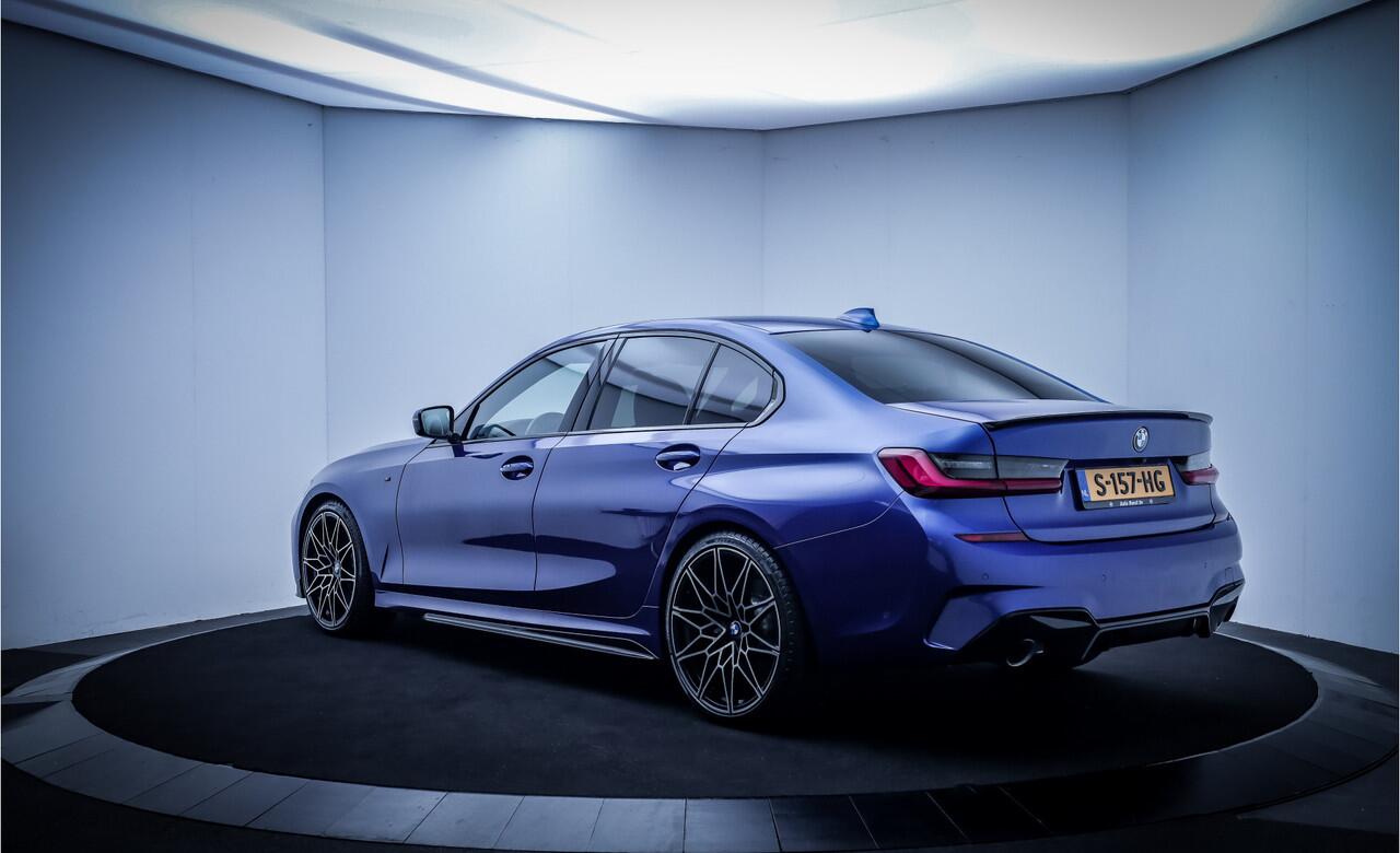 BMW 3-SERIE 330iA M-SPORT INNOVATION SCHUIFDAK | LASER LED | MEMORY | LEDER | STOELVERW | CAMERA | CARPLAY | DAB | LMV 20''
