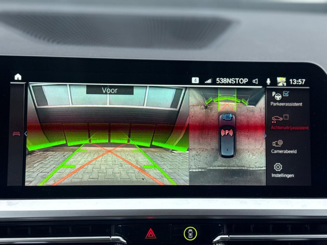 BMW 3-SERIE 330e *61.000 km* LED NAVI BT PDC STOELVERWARMING 18 INCH *APK 10-2027*