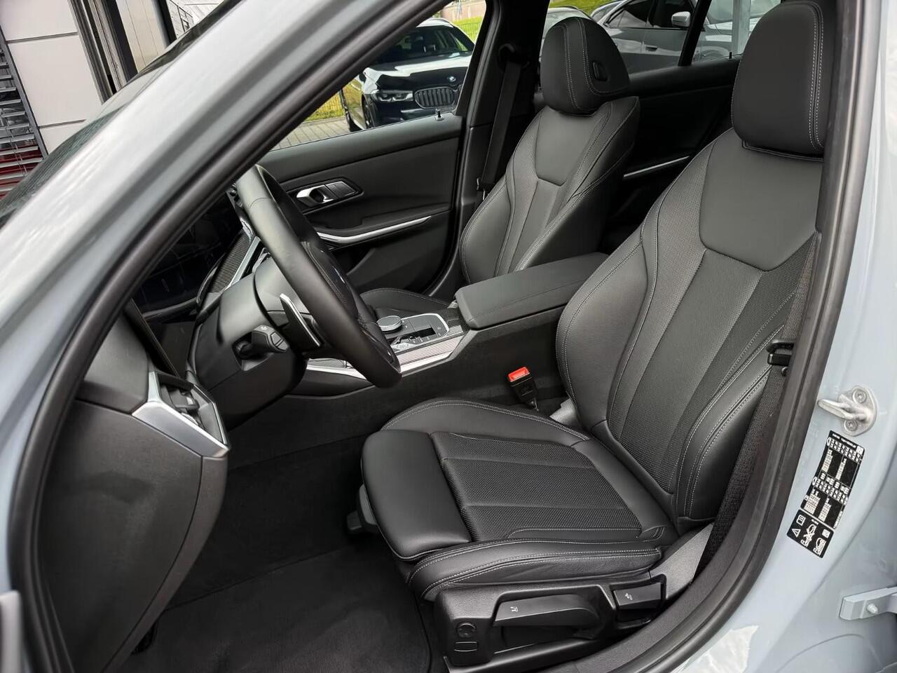 BMW 3-SERIE 320d xDrive M-SPORT ** LASER, NAVI+, LEDER, HuD, ACC, SCHUIF/KANTEL, 19-inch LMV, H&K ** 1e EIG - UNFALLFREI - BMW GAR ** ** INFORMEER OOK NAAR ONZE AANTREKKELIJKE FINANCIAL-LEASE TARIEVEN **