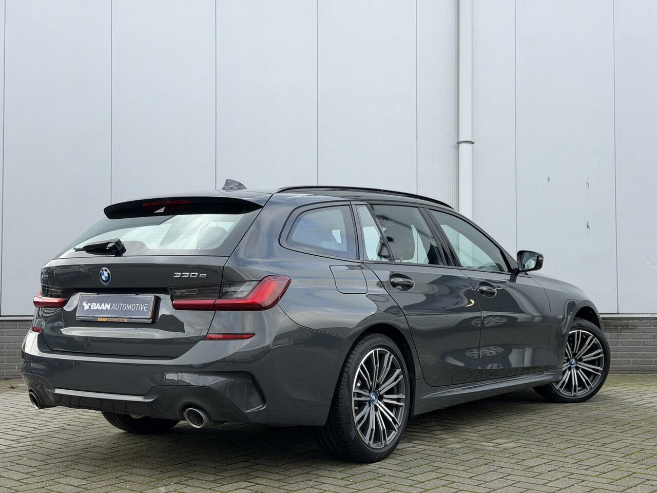 BMW 3-SERIE Touring 330e xDrive M-Sport | Head-up | Trekhaak | Dealer onderhouden