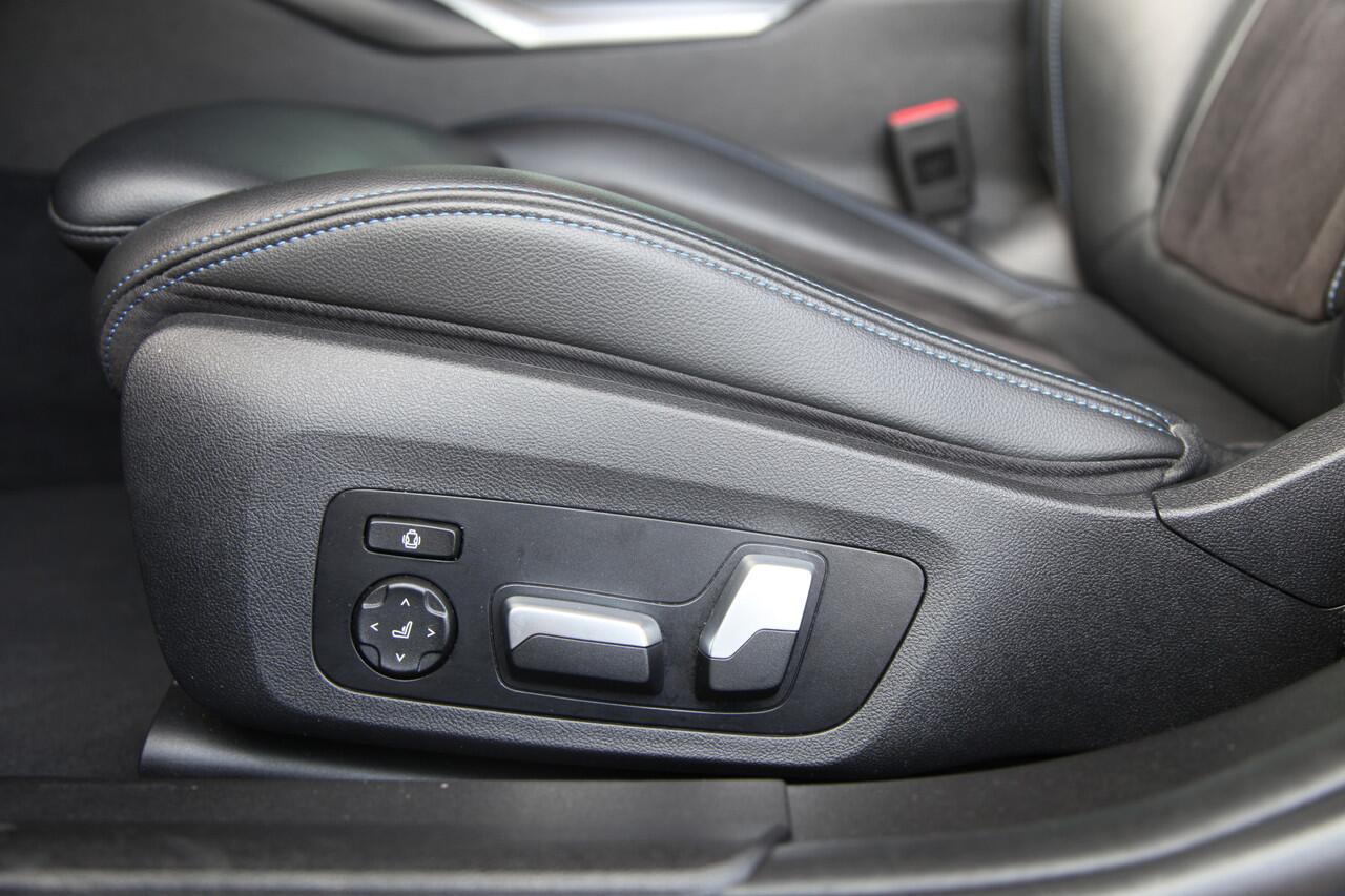 BMW 3-SERIE 330e M Sport HD/Adaptive/trekhaak/laser/Memory