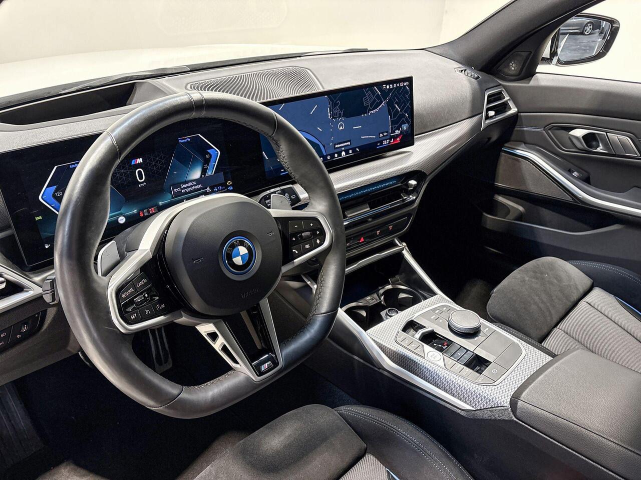 BMW 3-SERIE Touring 330e Innovation Pack M Sportpakket Pro Aut.