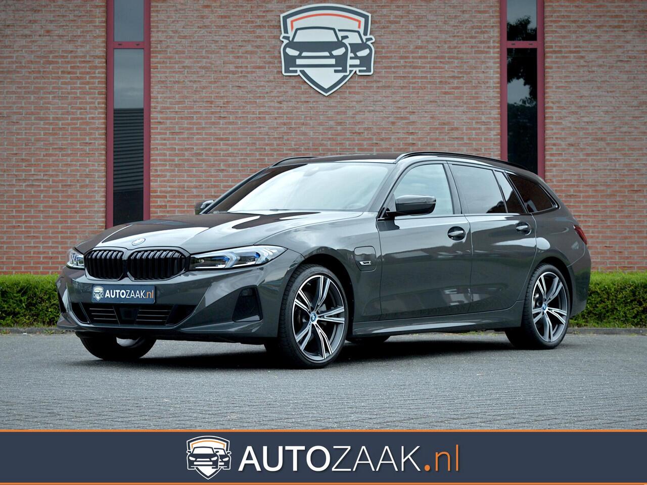 BMW 3-SERIE Touring 330e xDrive Touring | Individual