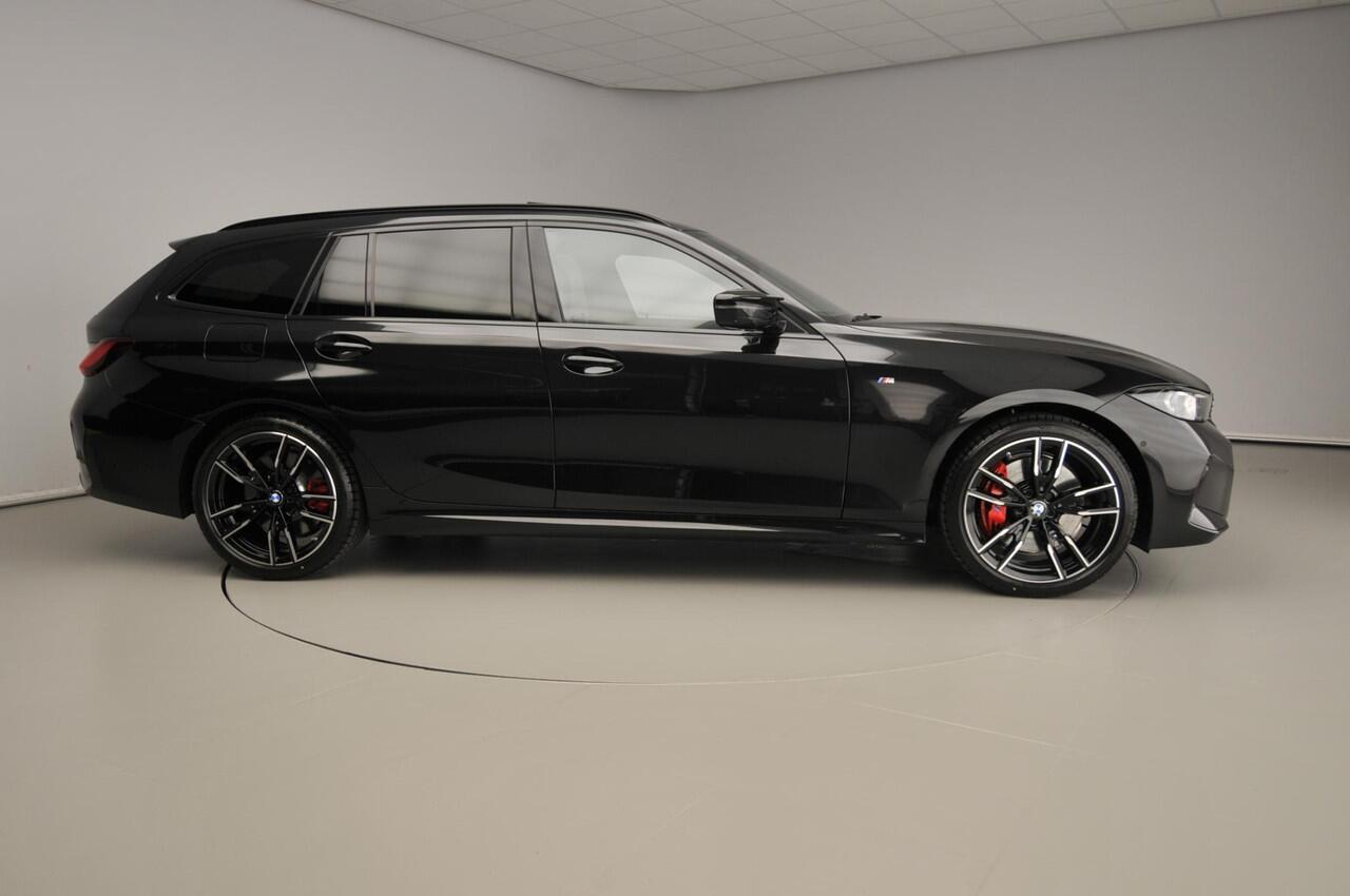 BMW 3-SERIE Touring M340i xDrive | M-Sportpakket | LED | Leder | HUD | Schuifdak | Active cruise | Elektr. zetels | DAB | Harman-kardon sound | Alu 19 inch