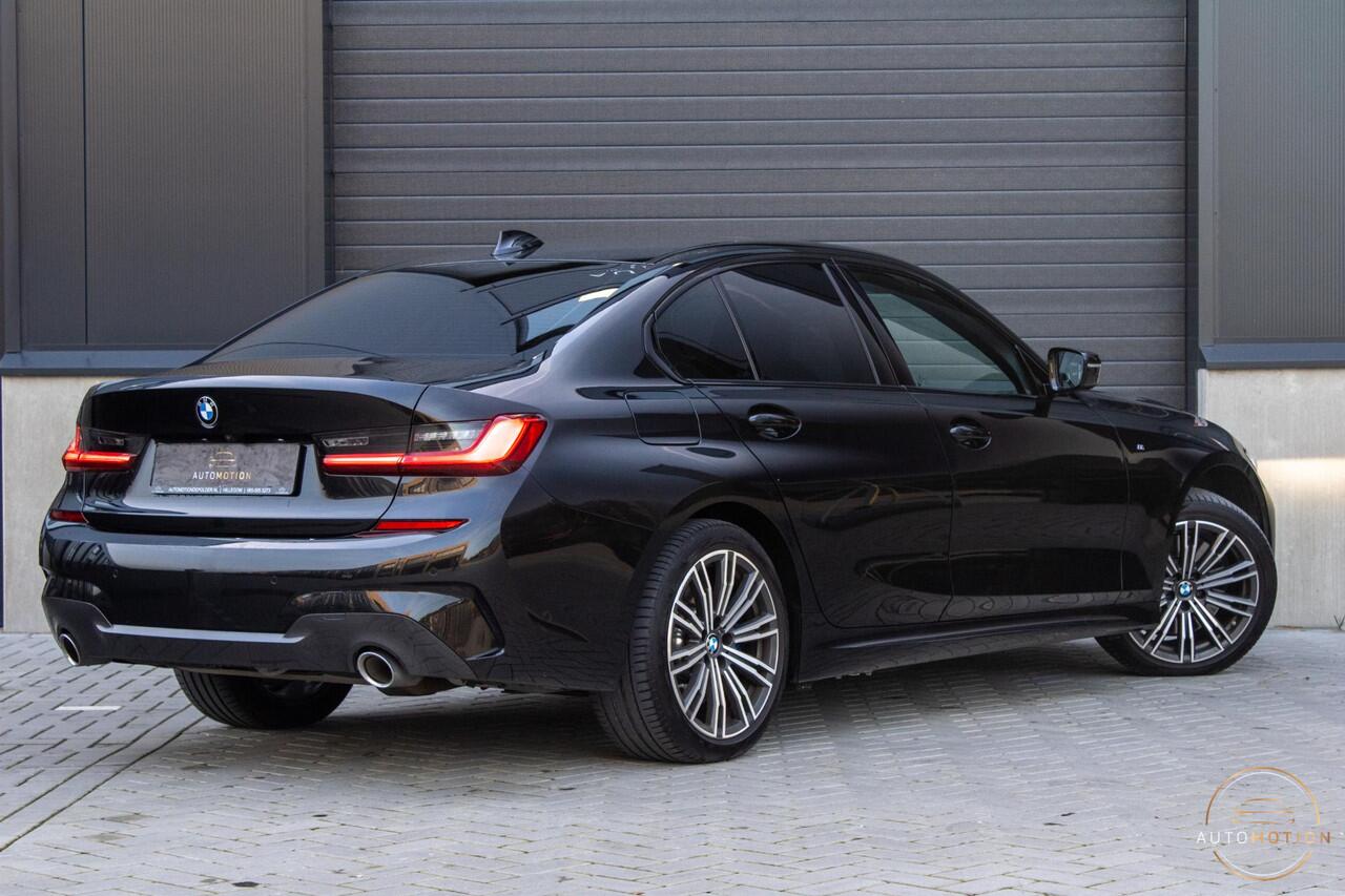 BMW 3-SERIE 330e PANO MEMORY M PAKKET CAMERA HUD