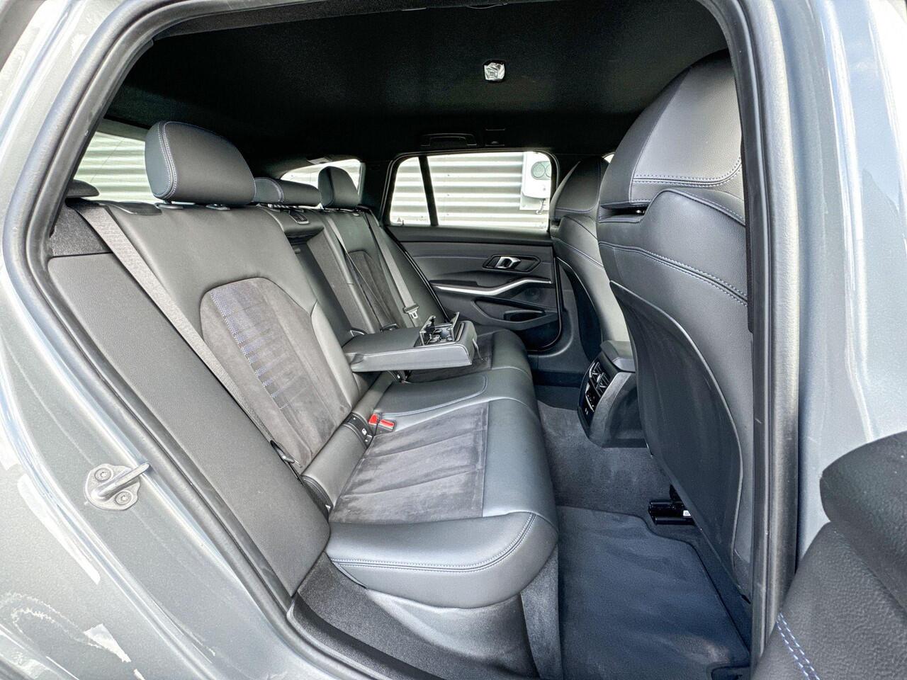 BMW 3-SERIE Touring 318i M Sportpakket / 18 inch / Trekhaak / Achteruitrijcamera