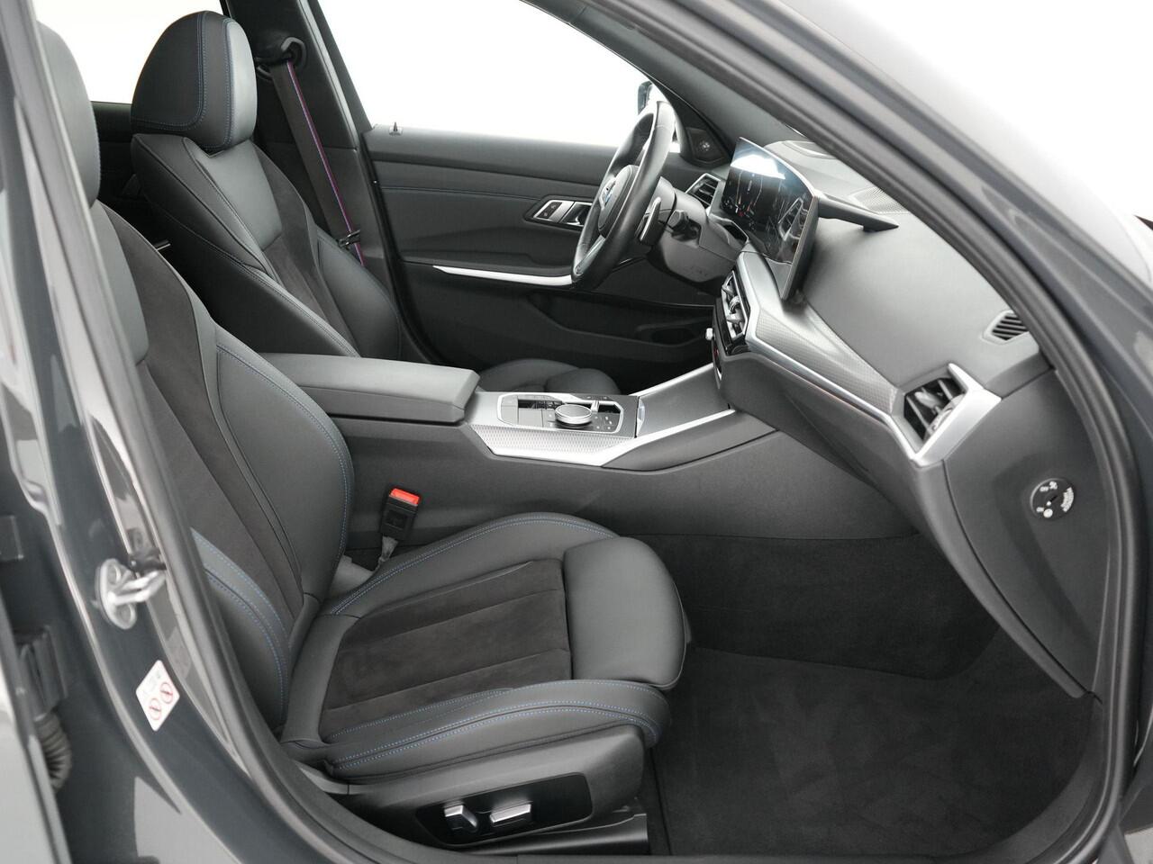 BMW 3-SERIE M340i Touring 374pk xDrive |E.L.Trekhaak|M-sportpakket|panoramadak|Harman&Kardon|HUD|memory|19" lichtmetalen velgen|