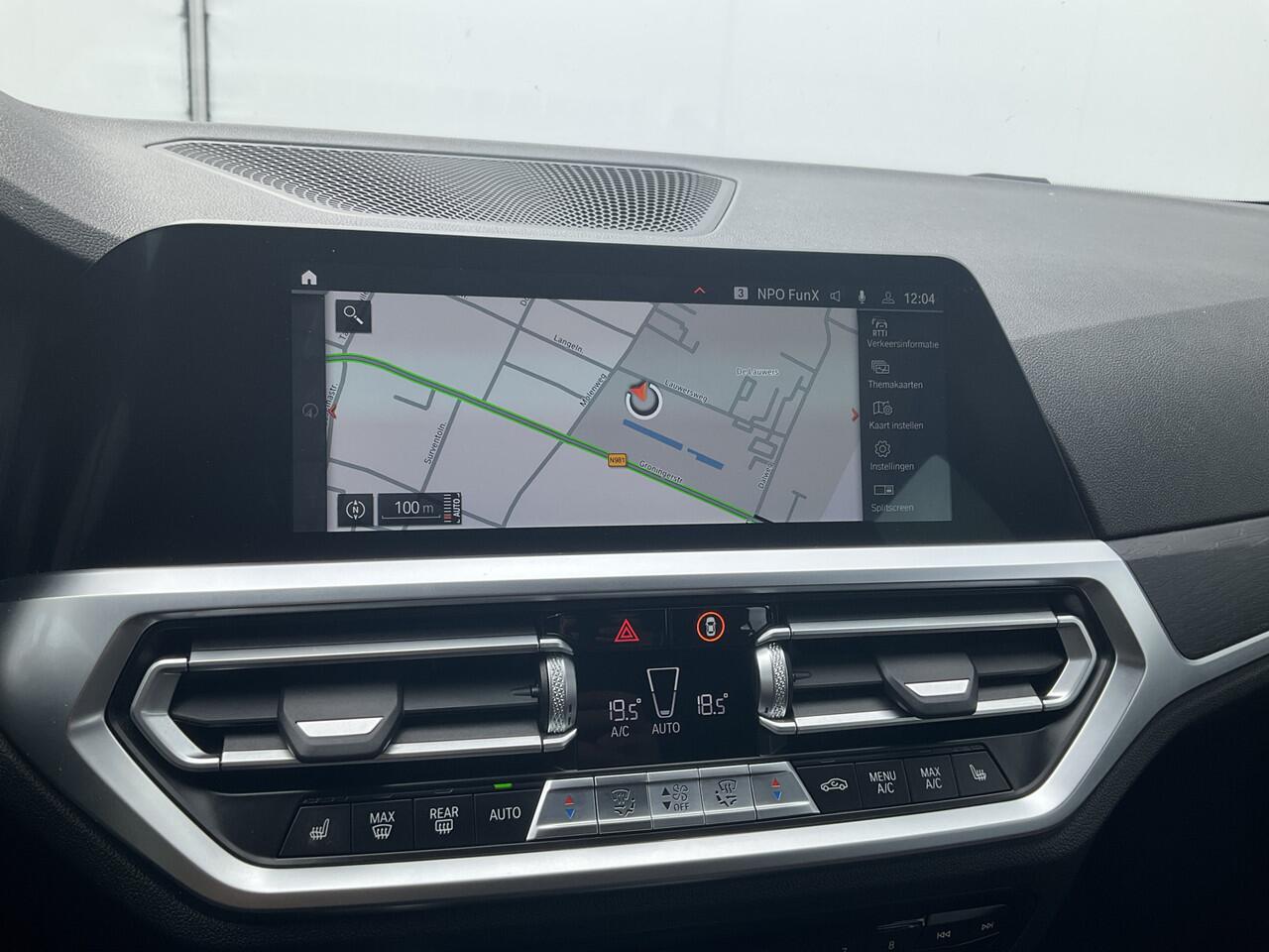 BMW 3-SERIE Touring 318 2.0D 150pk High Executive Harman/Kardon Leder Carplay Led Facelift NL-Auto!