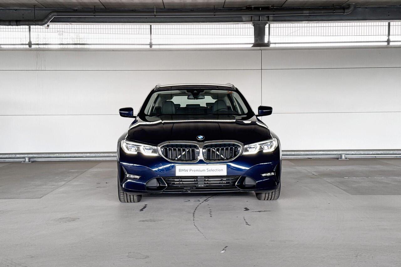BMW 3-SERIE Touring 318i Business Edition Plus