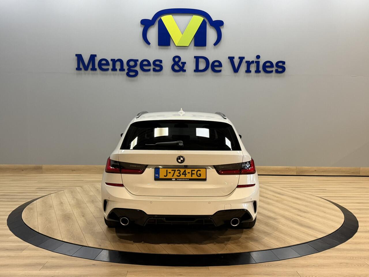 BMW 3-SERIE Touring 318i Executive Edition M Sport Parelmoer Wit Airco ECC | Virtual | Sfeer | Camera | Adaptief LED | Sfeer | Cruise Control | Isofix | NAP