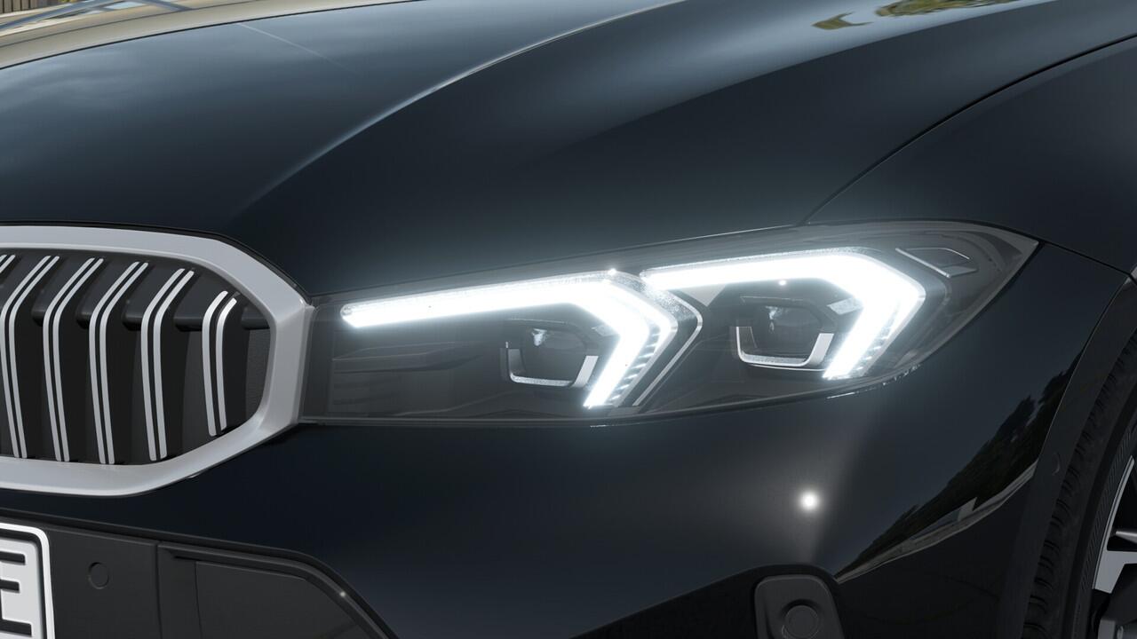 BMW 3-SERIE 330e M Sport Automaat / Schuif-kanteldak / Trekhaak / Sportstoelen / Achteruitrijcamera / Comfort Access / Parking Assistant / Stoelverwarming