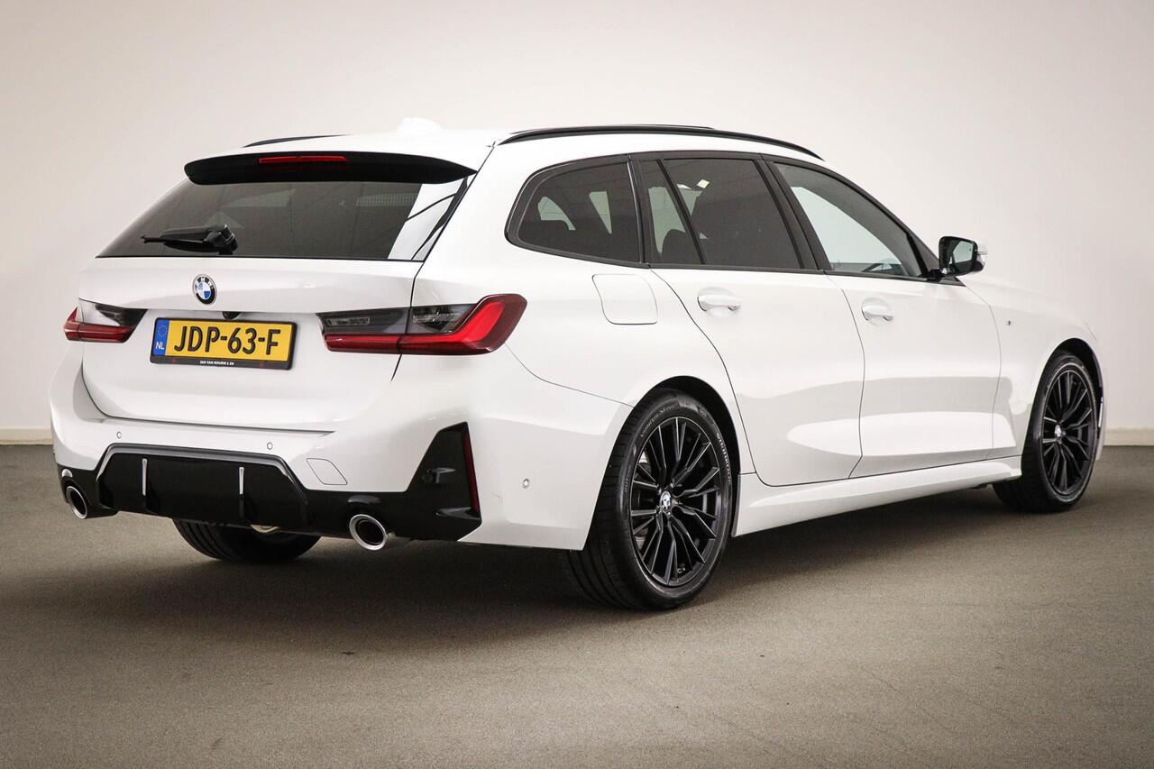 BMW 3-SERIE Touring 320i M-Sport | PANORAMADAK | ENTERTAINMENT / COMFORT / TREKHAAK