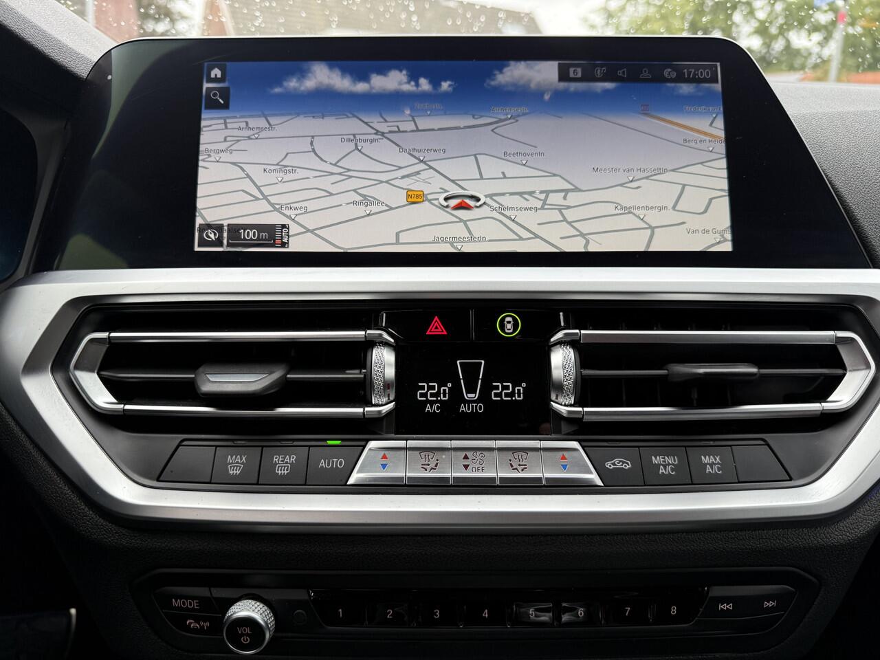 BMW 3-SERIE Touring 318i Executive Edition, 157pk M-Sport | Camera