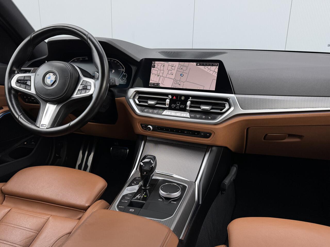 BMW 3-SERIE Touring 330e eDrive Edition M-pakket/Leer/Apple Carplay.