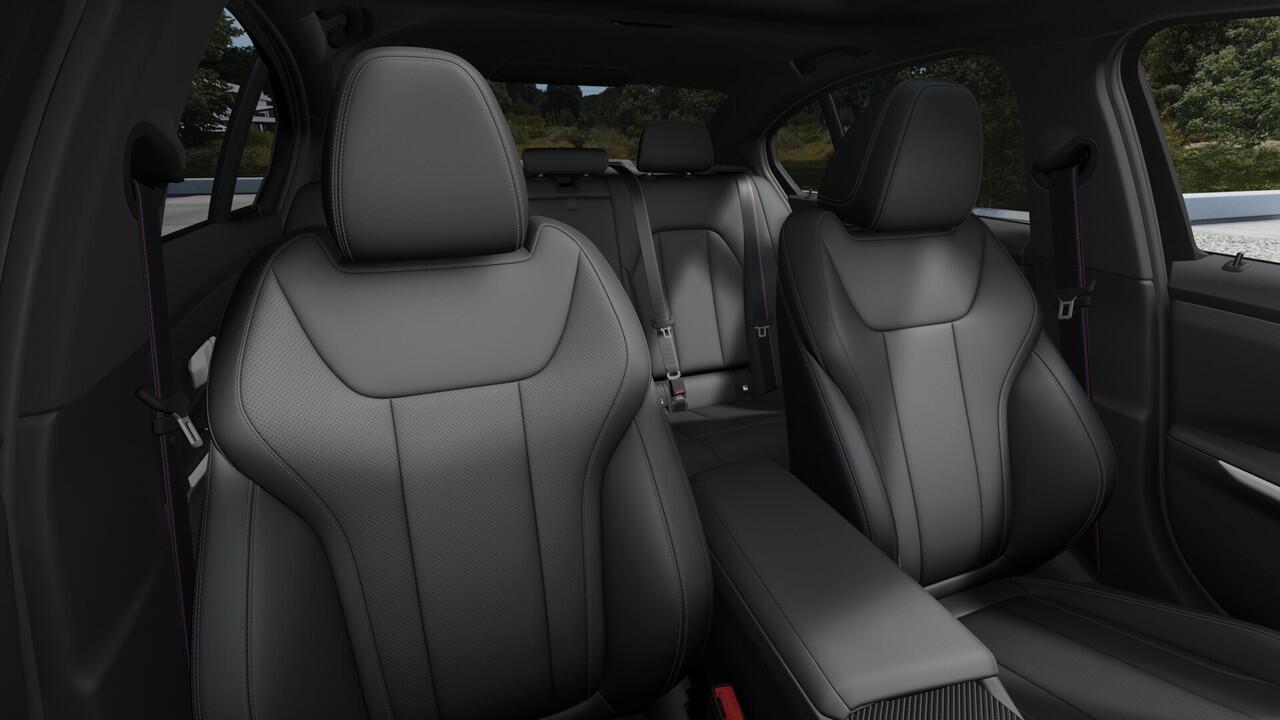 BMW 3-SERIE 330e High Executive M Sport Automaat / Schuif-kanteldak / Sportstoelen / Adaptieve LED / Stoelverwarming / Comfort Access / Harman Kardon / BMW Live Cockpit Professional