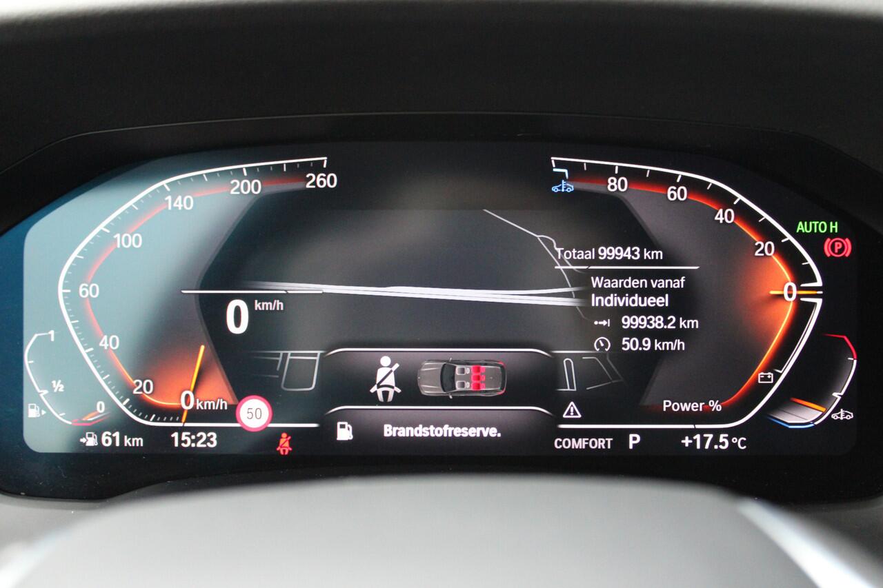 BMW 3-SERIE Touring 318i Executive Sport Line Automaat / Trekhaak / Sportstoelen / Comfort Access / Live Cockpit Professional / Stoelverwarming