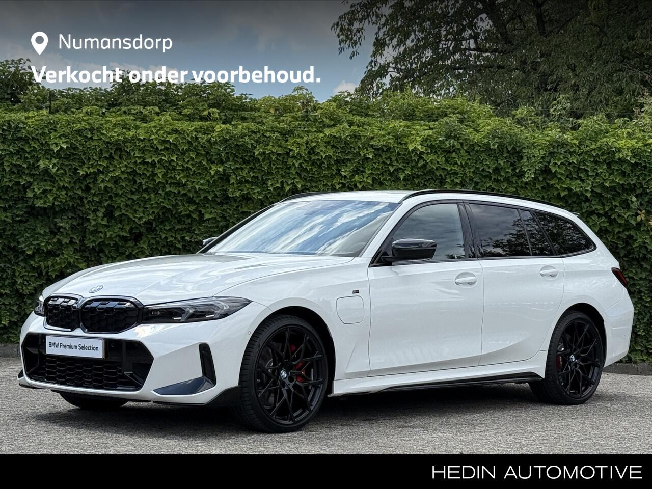 BMW 3-SERIE Touring 330e | M-Sport Pro | M-Performance | 20'' | Camera | Getint Glas | HiFi