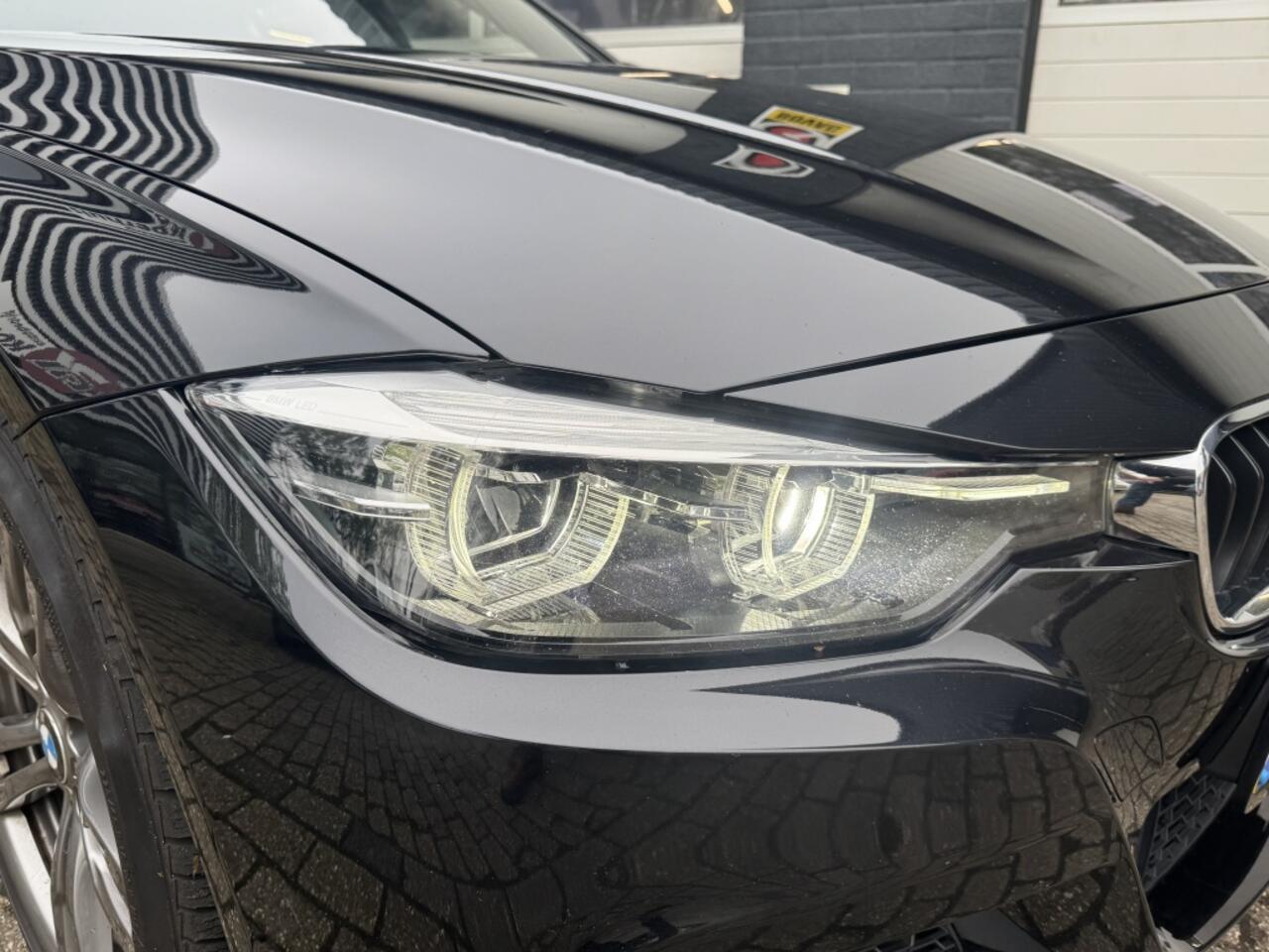 BMW 3-SERIE 318i M-sport Leer/stoelvw/trekhaak