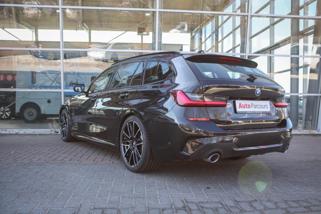 BMW 3-SERIE 330e M Sport | Trekhaak | Achteruitrijcamera | Adaptieve Cruise