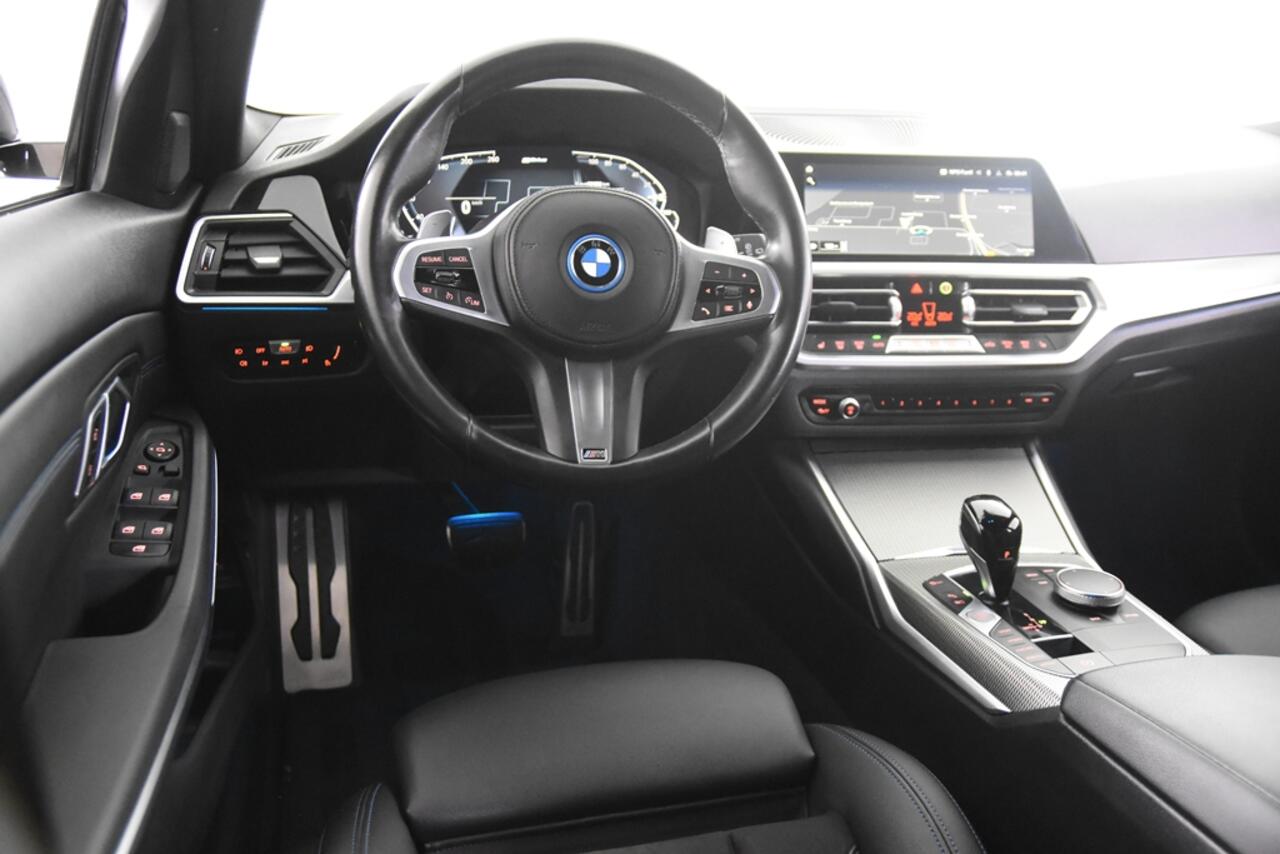 BMW 3-SERIE 330e xDrive M-Sport Touring *1ste Eigenaar*Leer*Full Options*