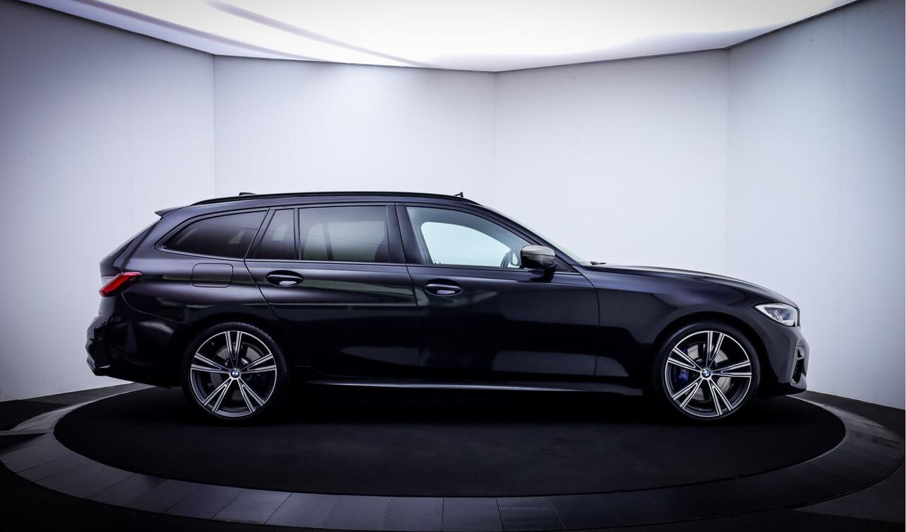 BMW 3-SERIE Touring M340iA xDrive INNOVATION PANO | LASER | HEAD UP | MEMORY | CAMERA | LEDER | KEYLESS | STOELVERW. | CARPLAY | HIFI | LMV 19''