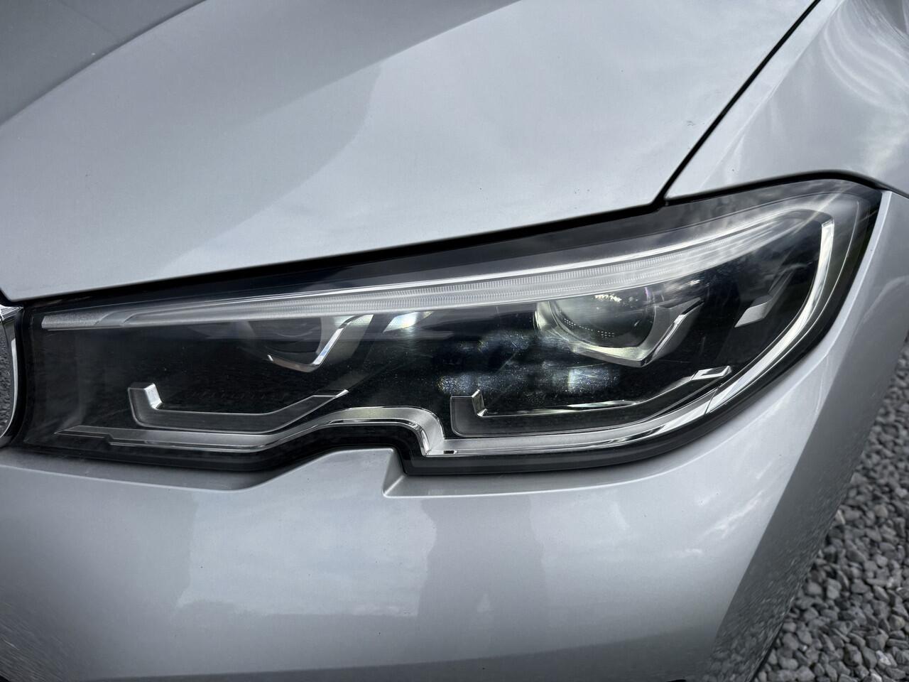 BMW 3-SERIE 320i Automaat High Executive Sedan