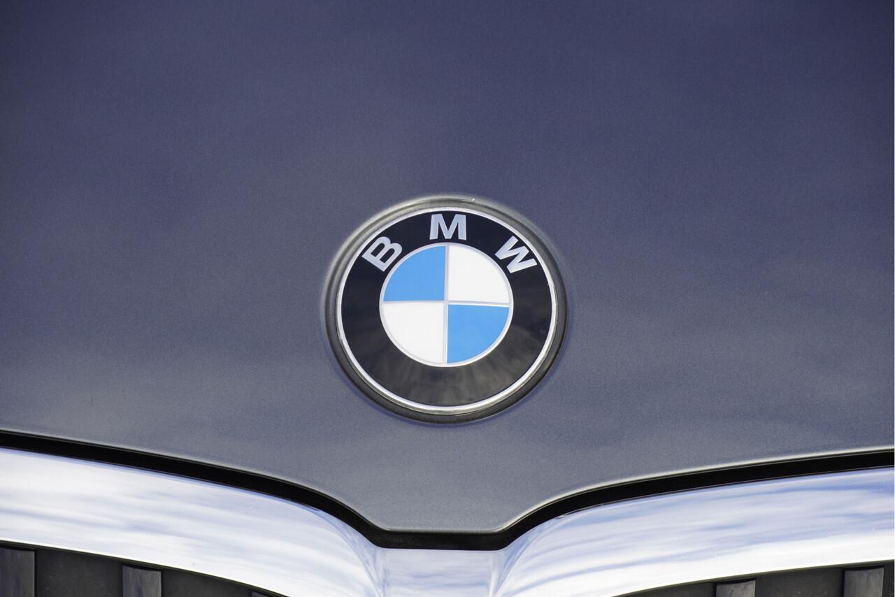 BMW 3-SERIE Touring 320i 184PK! Automaat Executive Edition BJ2020 Lmv 17" | Led V+A | Pdc | Navi | Elek. achterklep | Virtual cockpit | Climate control | Cruise control | Lederen bekleding | Extra getint glas