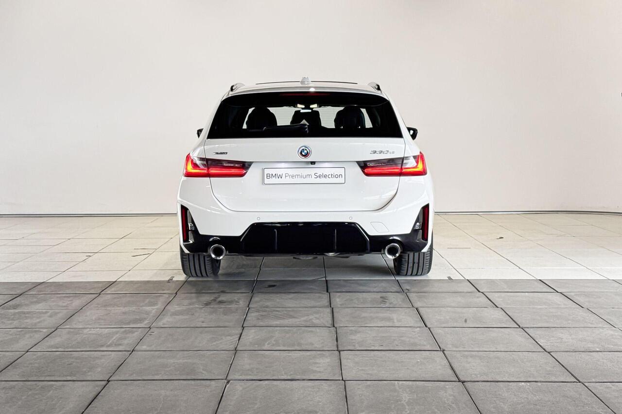 BMW 3-SERIE Touring 330e xDrive Innovation Pack M Sportpakket Aut.