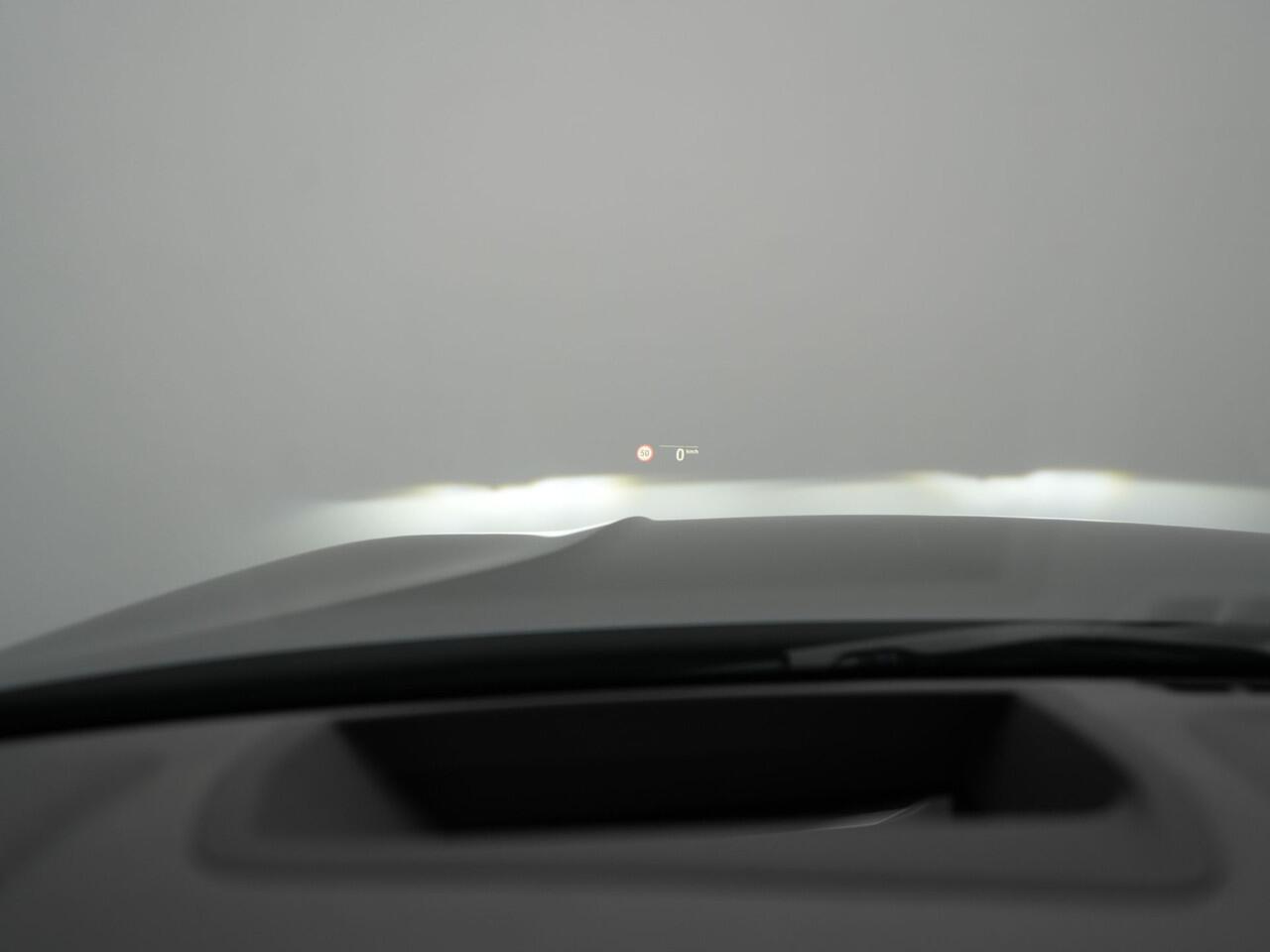 BMW 3-SERIE Touring 330e M Sport Plug In Hybrid 293pk Dealer O.H PHEV | Trekhaak Af Fabriek | Panodak | Head Up | Adaptive Cruise | Apple Carplay | Sfeerverlichting | Alcantara Sportstoelen Verwarmd | Navigatie | Virtual | DAB |