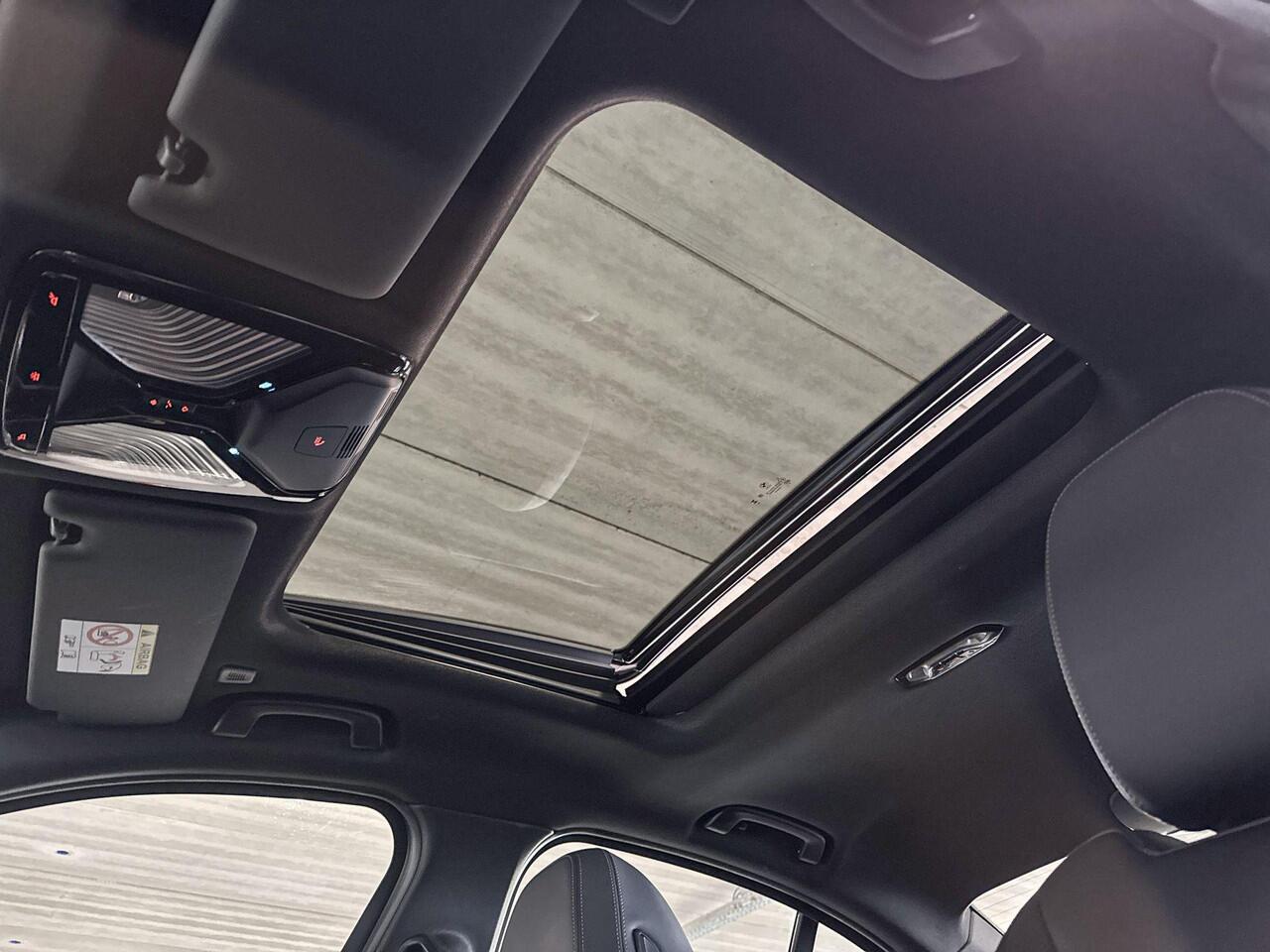 BMW 3-SERIE Sedan 330i xDrive