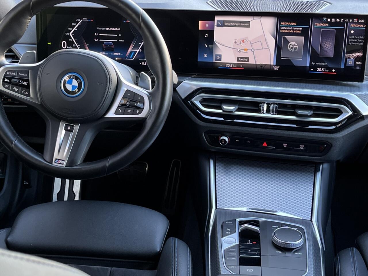 BMW 3-SERIE 330e xDrive Touring | Facelift | M-sport | Led | Trekhaak |