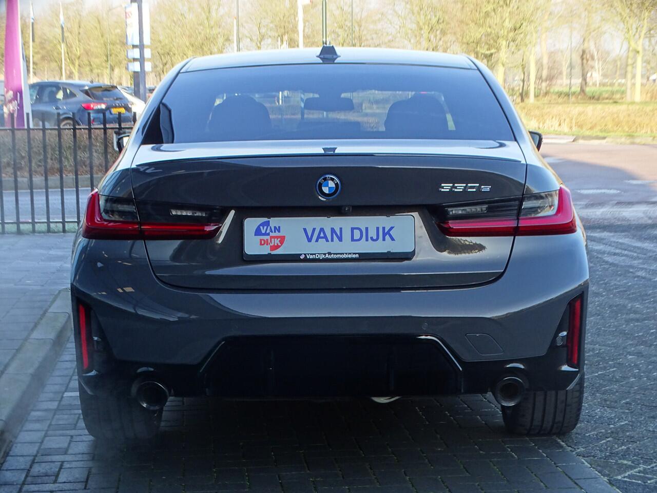 BMW 3-SERIE 330e M Sport Pro. Elek.Trekhaak Active-Cruis Head-up Driv.Ass. Innovation Pack Park.plus HiFi 19"LM Velgen