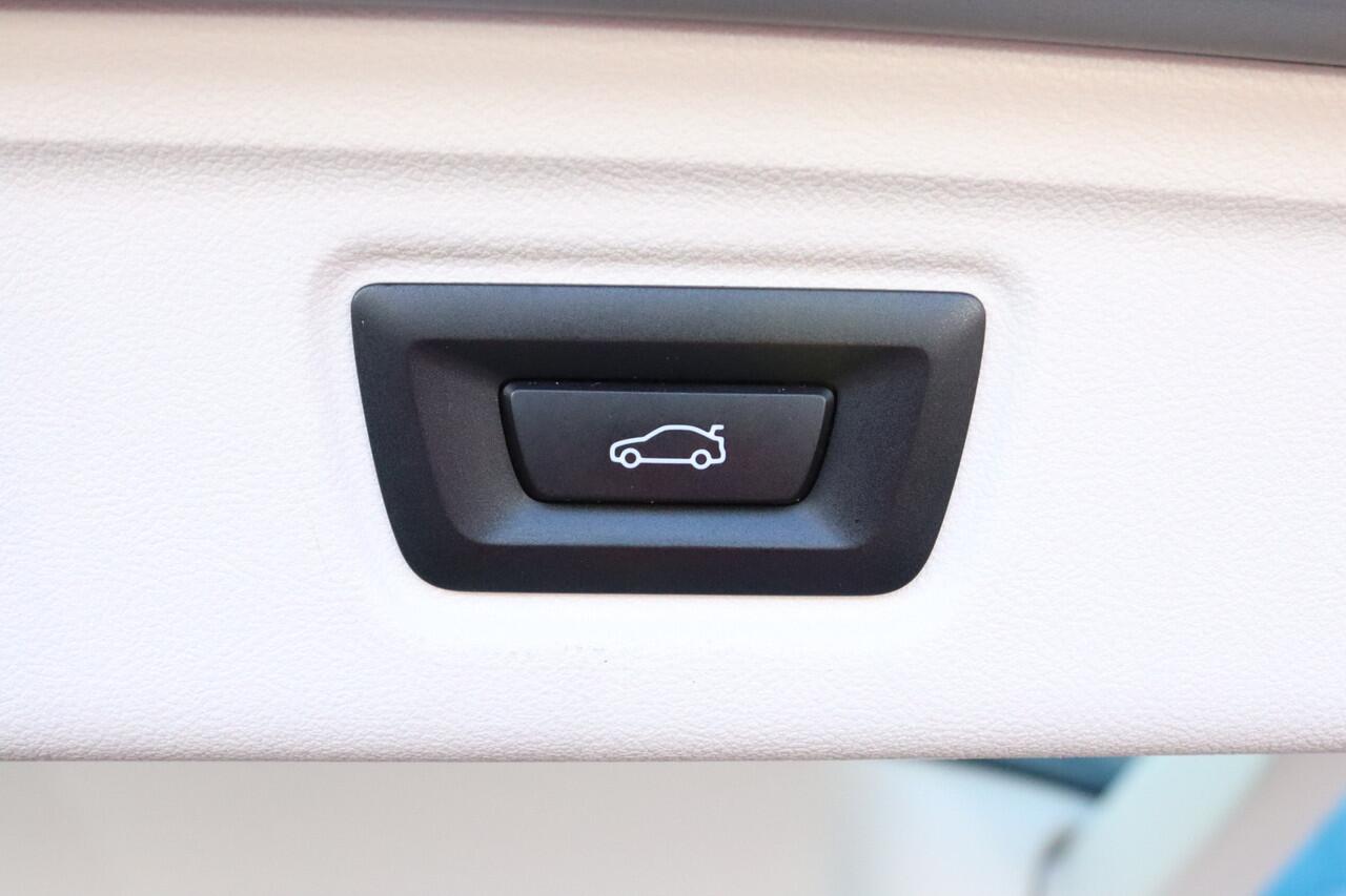 BMW 3-SERIE Touring 318i Aut. CARPLAY|ELEK.A.KLEP|NAV|LED|CRUISE|ECC|PDC|LMV Nieuwstaat!! 1'EIG