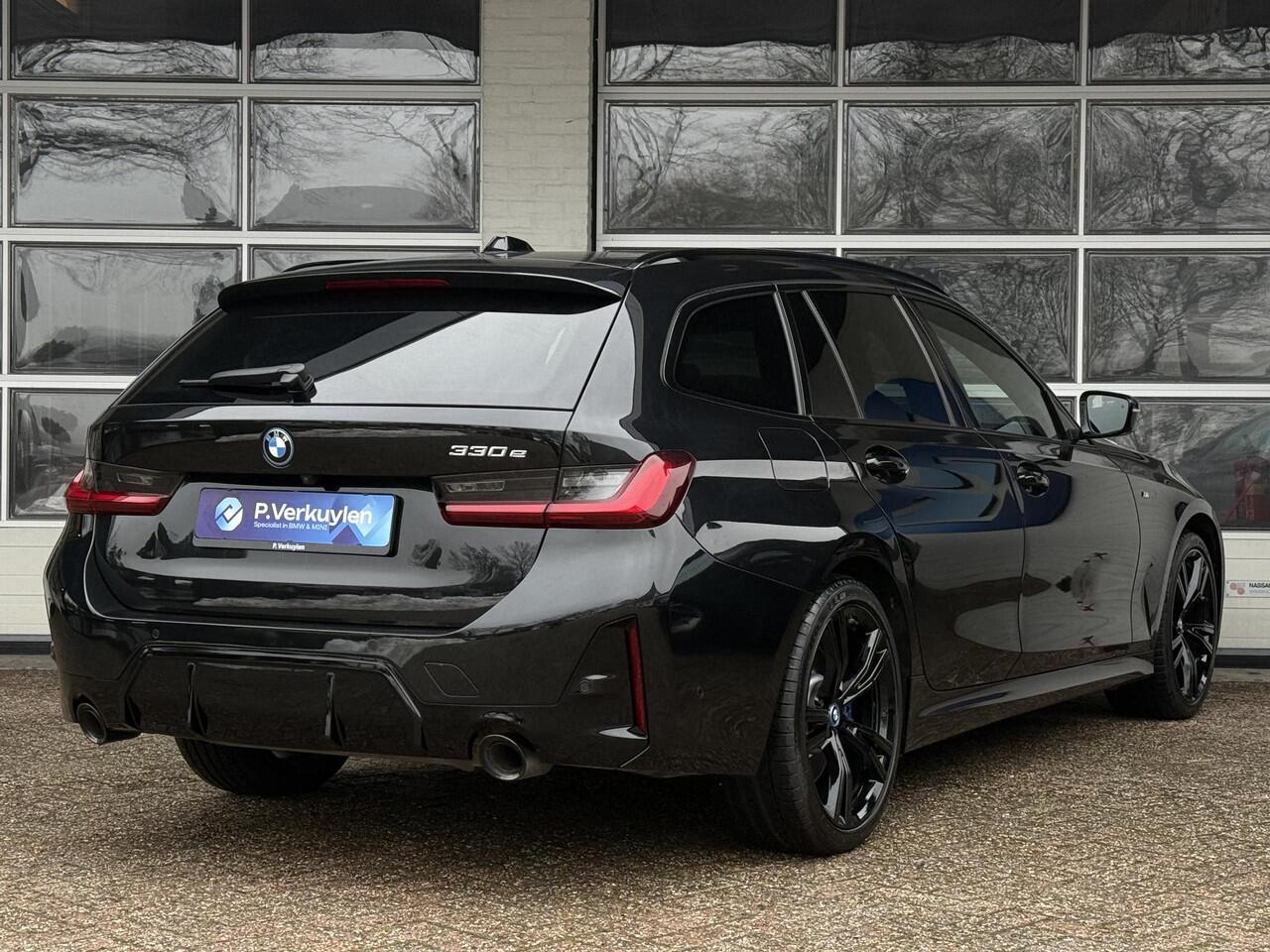 BMW 3-SERIE Touring 330e M SPORT PRO LCI | M STOELEN | MEMORY SEATS | PANORAMA | 360 CAMERA | 19 INCH LM VELGEN |