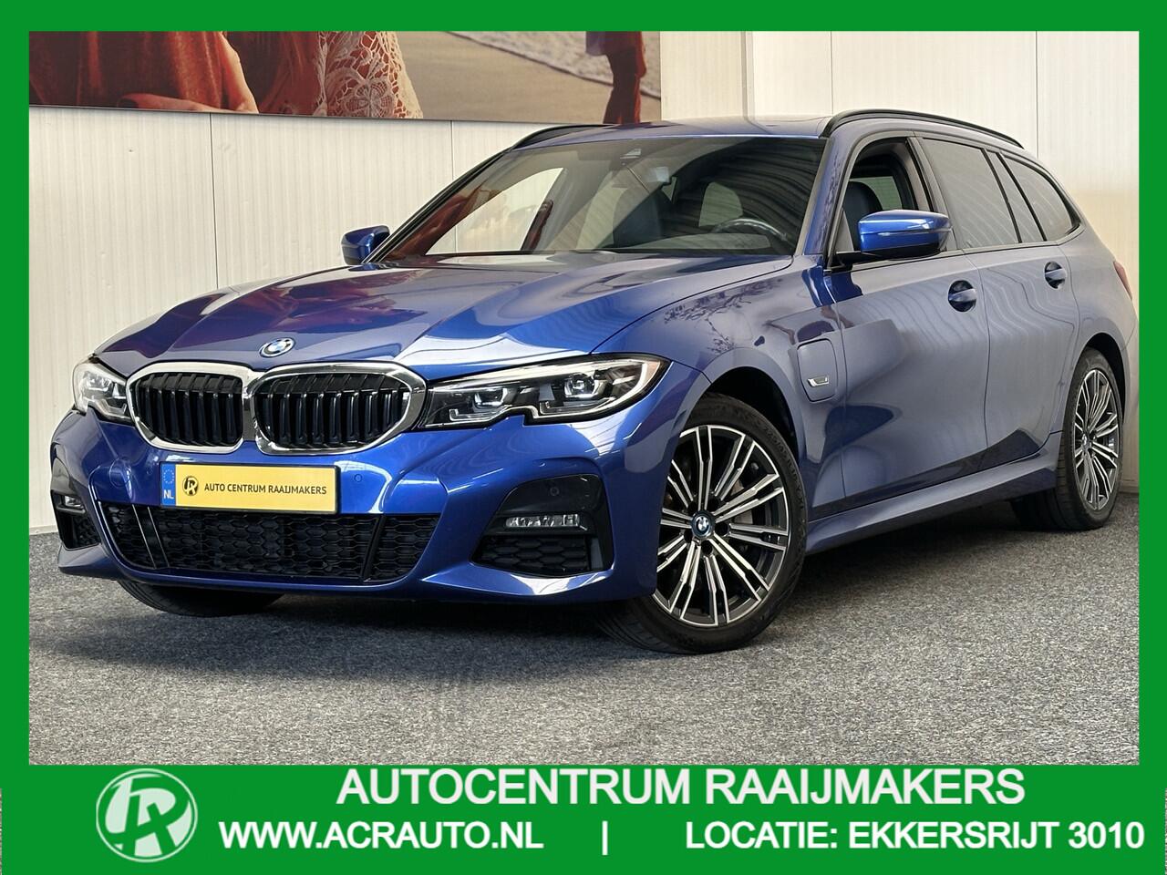 BMW 3-SERIE TOURING 330e XDRIVE 4x4 PHEV HIGH EXECUTIVE M PAKKET LEDER/ALCANTARA NAVIGATIE CRUISE CONTROL PANORAMA SCHUIF/KANTELDAK APPLE CARPLAY/ANDROID KEYLESS GO UITKLAPBARE TREKHAAK PDC ZEER MOOI !! 3010