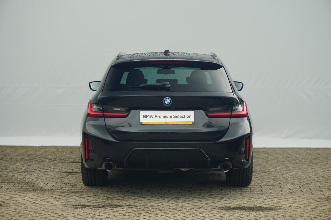 BMW 3-SERIE Touring 330e M Sportpakket 19'' / Comfort Access / Trekhaak / HiFi System