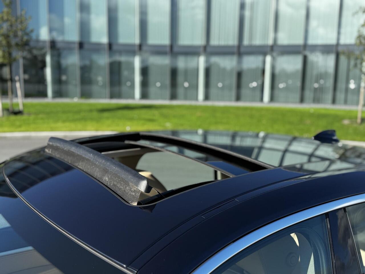 BMW 3-SERIE 320i xDrive High Executive Pano, Leder, Proff Navi,