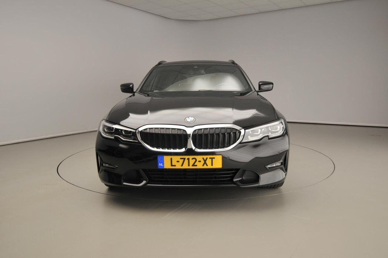 BMW 3-SERIE Touring 318i Business Edition | Sport Line |