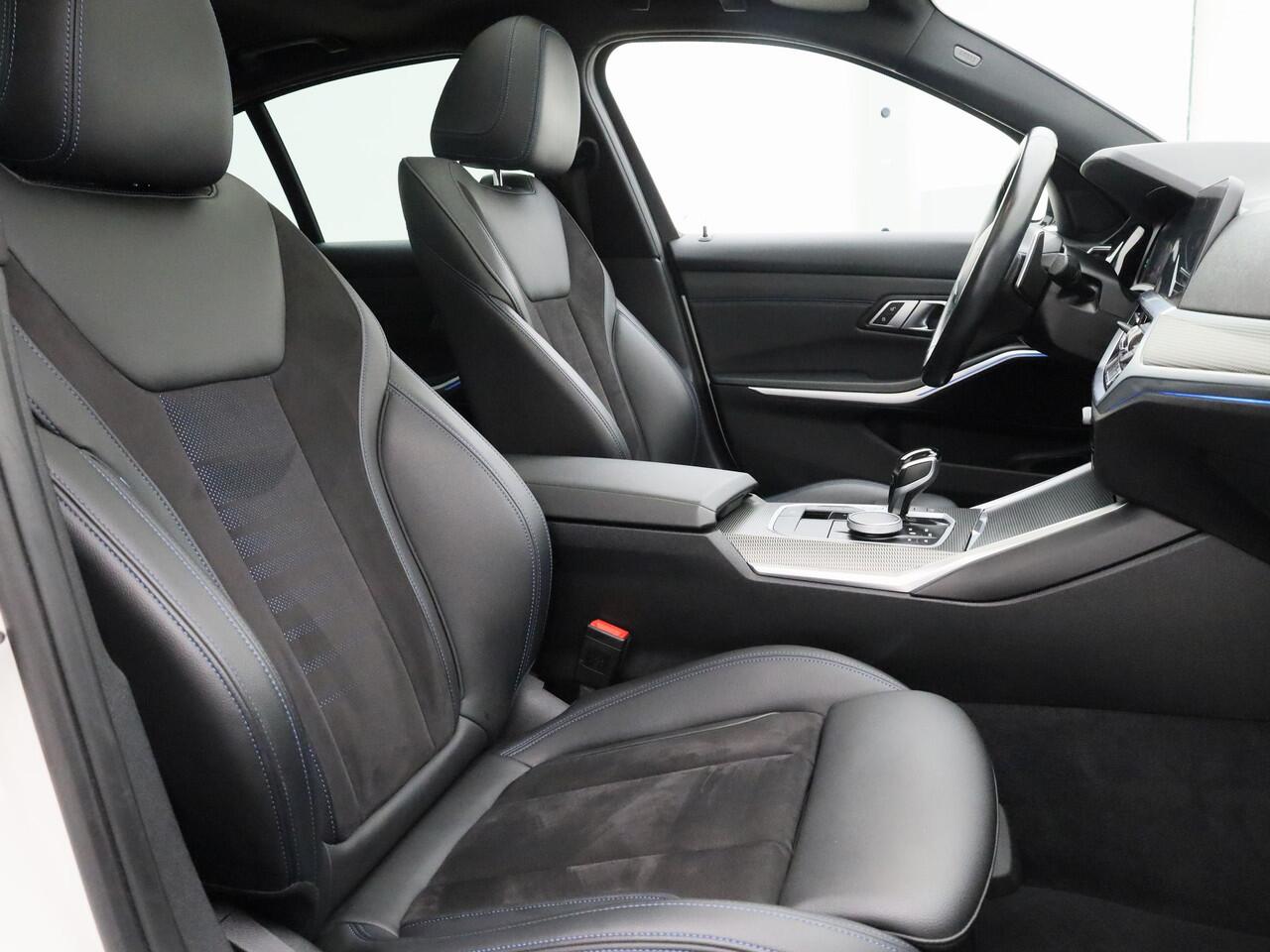 BMW 3-SERIE 320e M-Sport | PANO | CAMERA | MEMORY | STOELVERWARMING | TREKHAAK