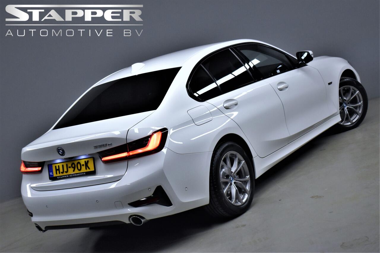 BMW 3-SERIE 330e 292pk Sport Line Plus 1eEig. Dealer OH Carplay/Virtual/Camera/Sportstoelen/Leer/Navi/Led/Lmv