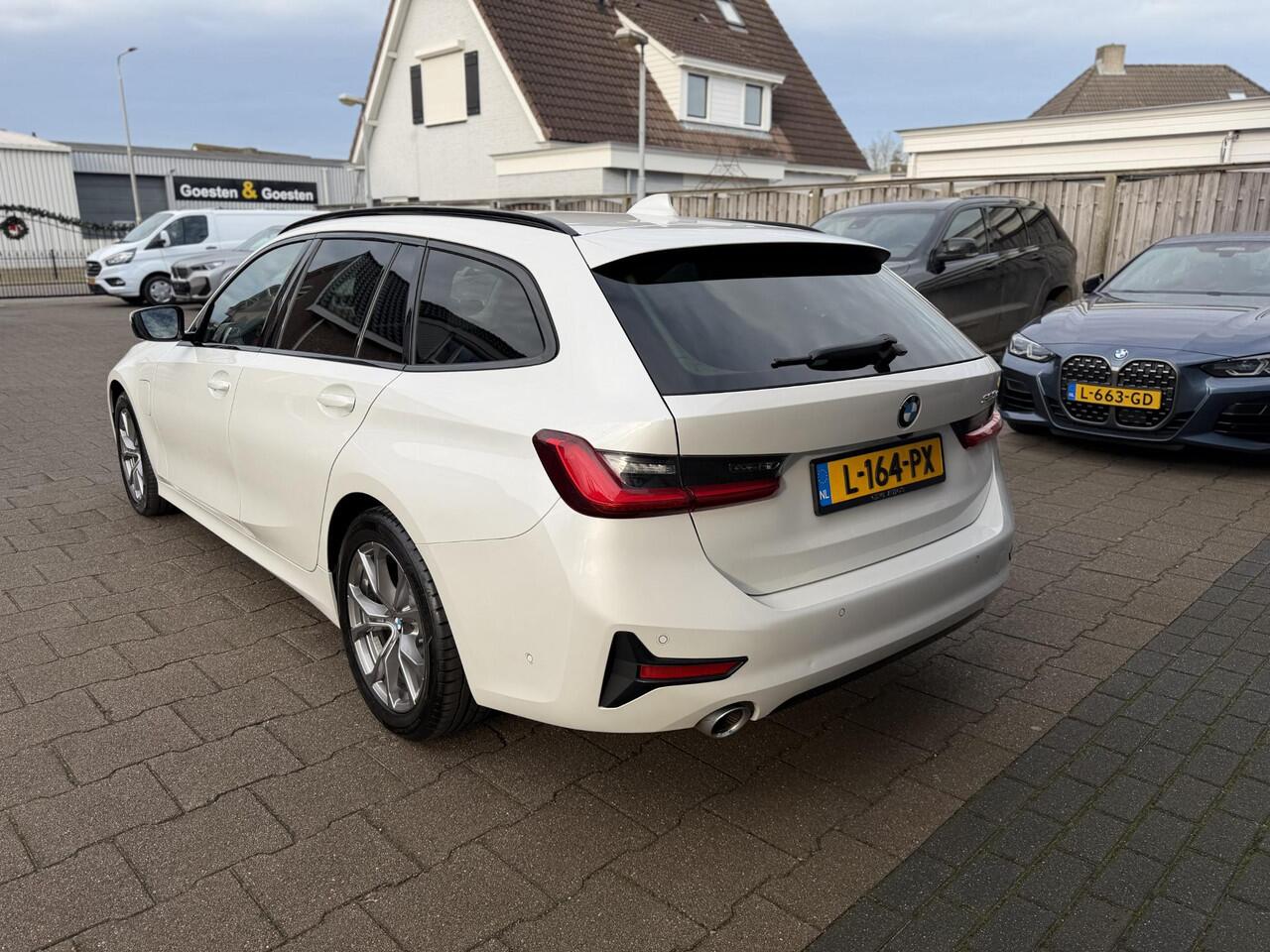 BMW 3-SERIE Touring 320e Sportline Laser|ShadowLine|Sport-leder