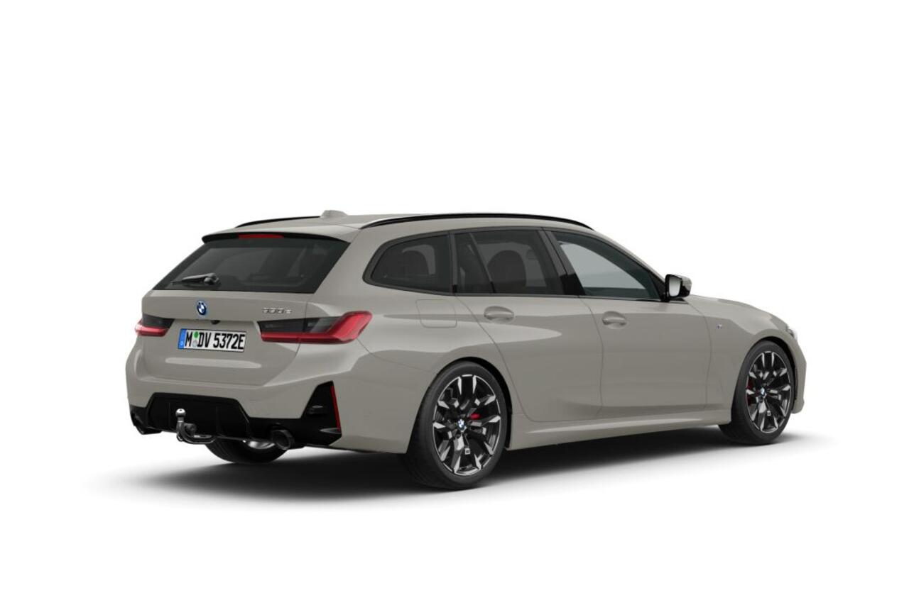 BMW 3-SERIE Touring 330e M Sport Edition | M Sportpakket Pro | Innovation Pack | Comfort Pack | Trekhaak