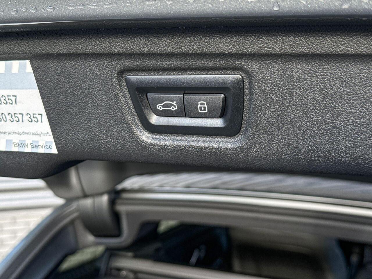 BMW 3-SERIE Touring 318i M Sportpakket / Comfort Pack / Comfort Access